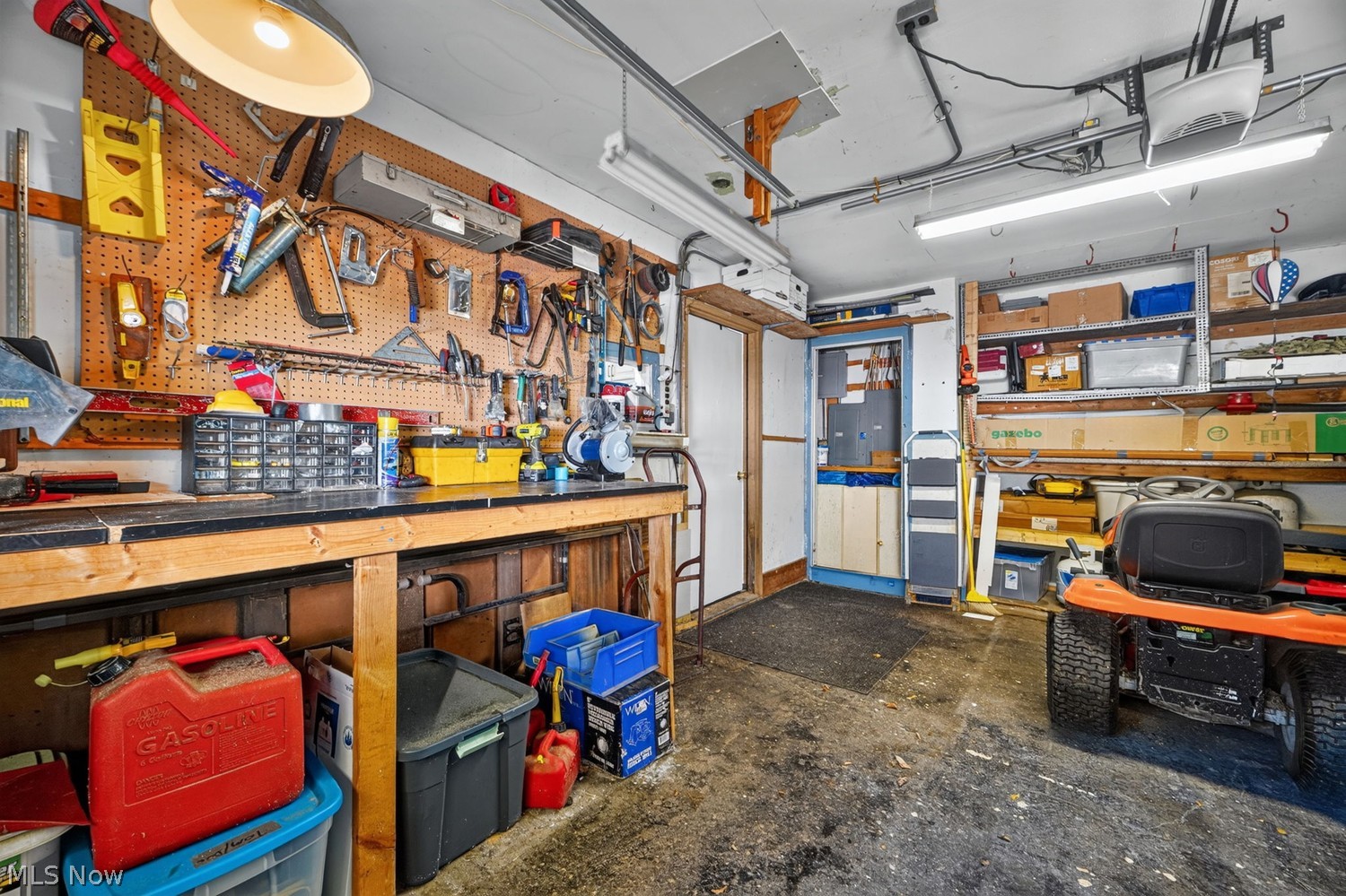 14276 Watt Road Novelty OH 44072