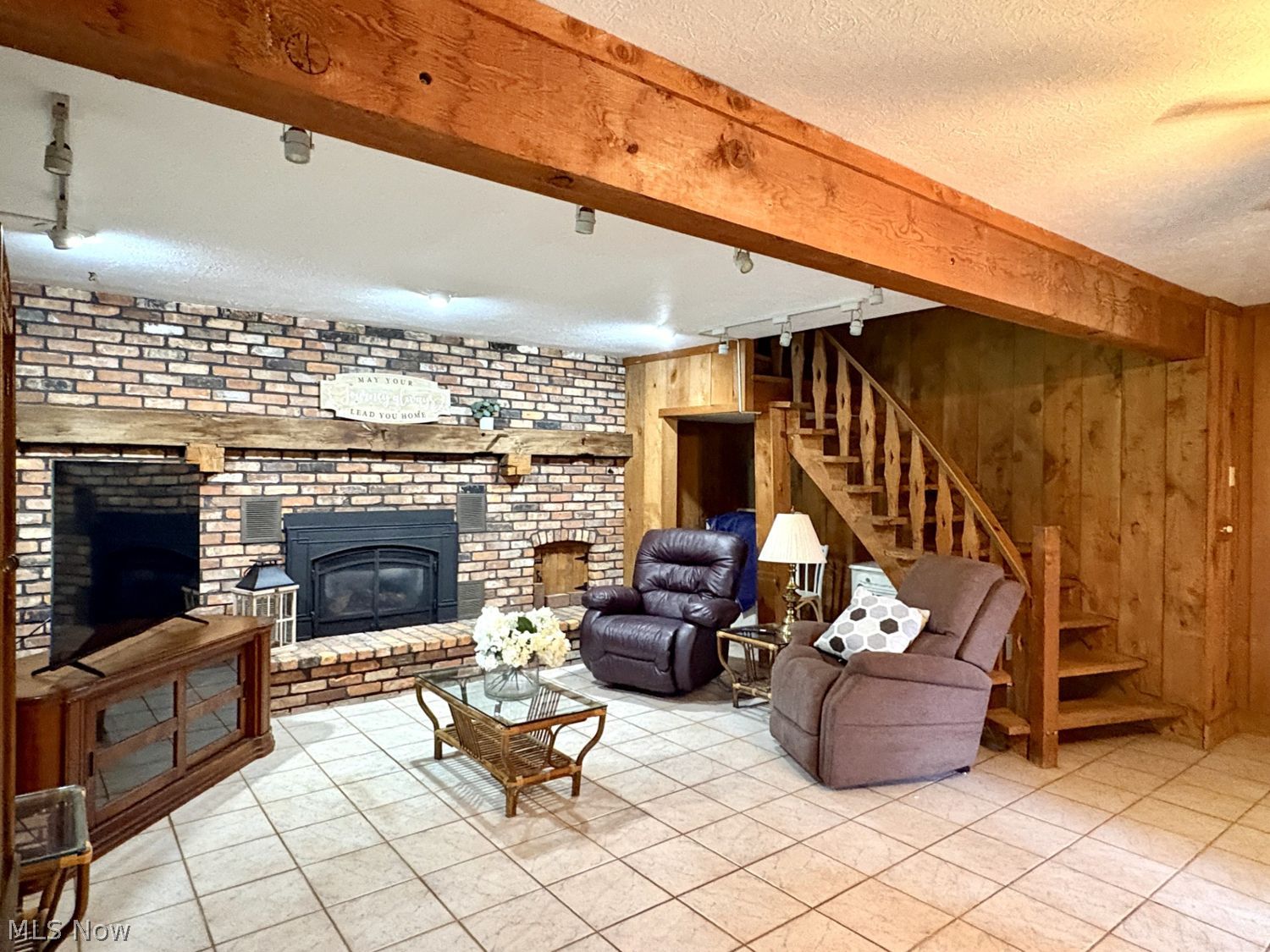 1835 Metzger Road Valley City OH 44280
