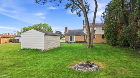 934 Larkridge Avenue Youngstown OH 44512