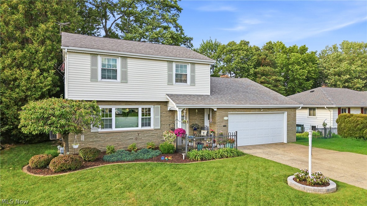 934 Larkridge Avenue Youngstown OH 44512