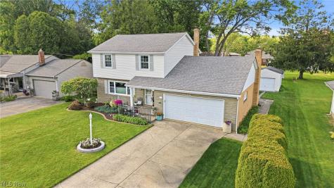 934 Larkridge Avenue Youngstown OH 44512