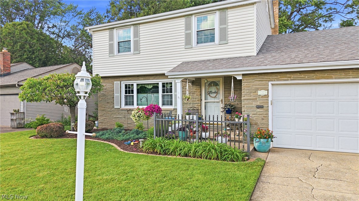 934 Larkridge Avenue Youngstown OH 44512