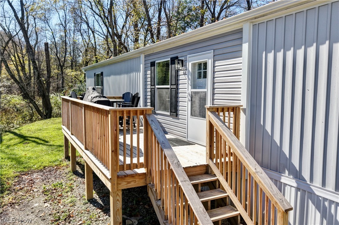 9034 State Route 39 NE Sherrodsville OH 44675