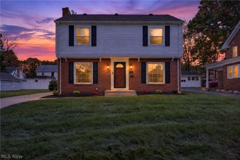 733 Roslyn Avenue Akron OH 44320