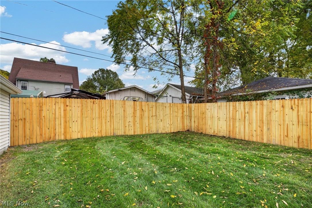 733 Roslyn Avenue Akron OH 44320