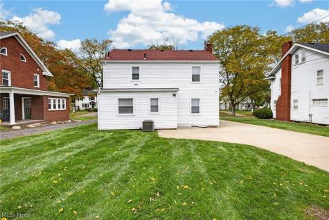 733 Roslyn Avenue Akron OH 44320