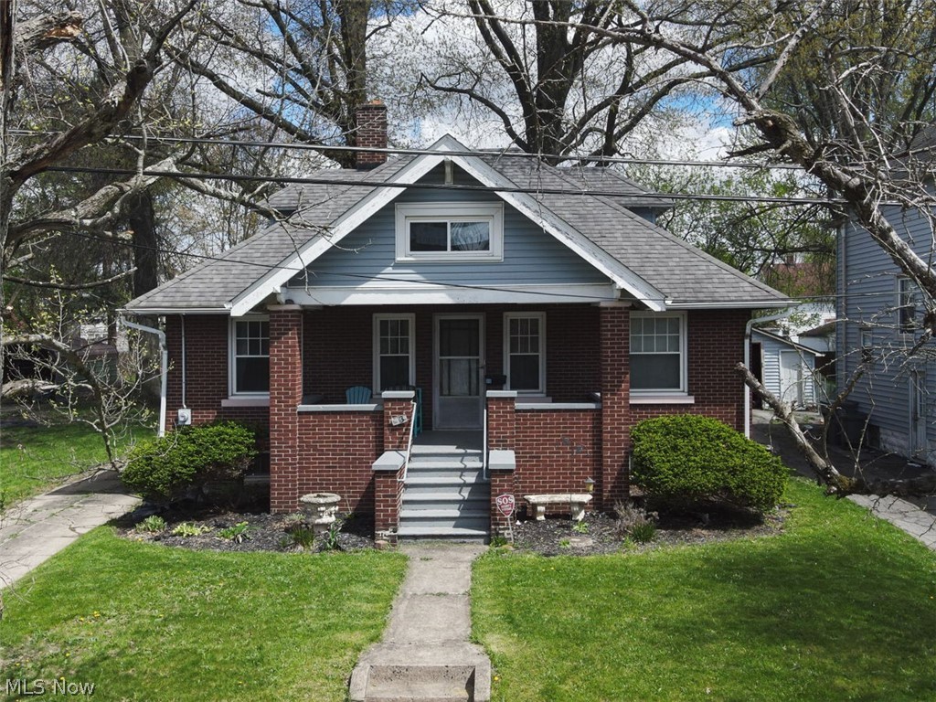 33 N Hartford Avenue Youngstown OH 44509