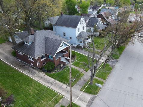 33 N Hartford Avenue Youngstown OH 44509