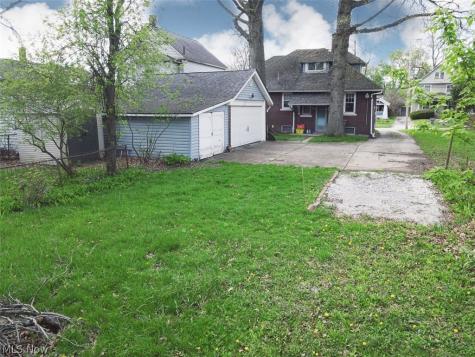 33 N Hartford Avenue Youngstown OH 44509