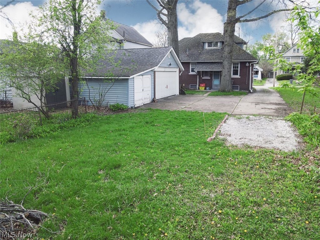 33 N Hartford Avenue Youngstown OH 44509