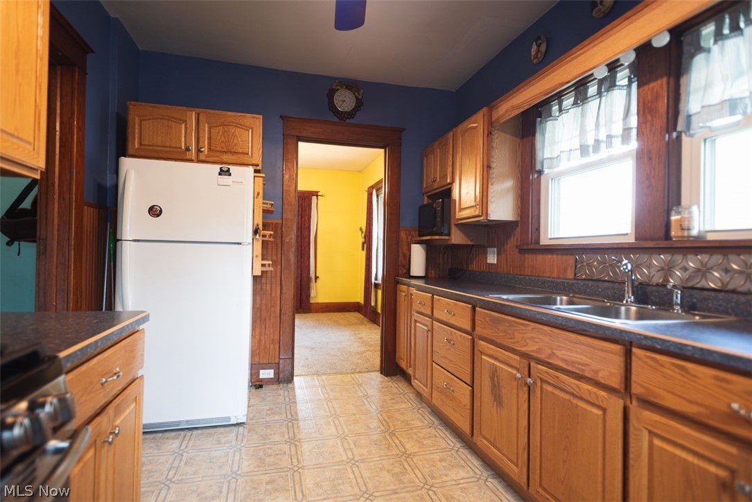33 N Hartford Avenue Youngstown OH 44509