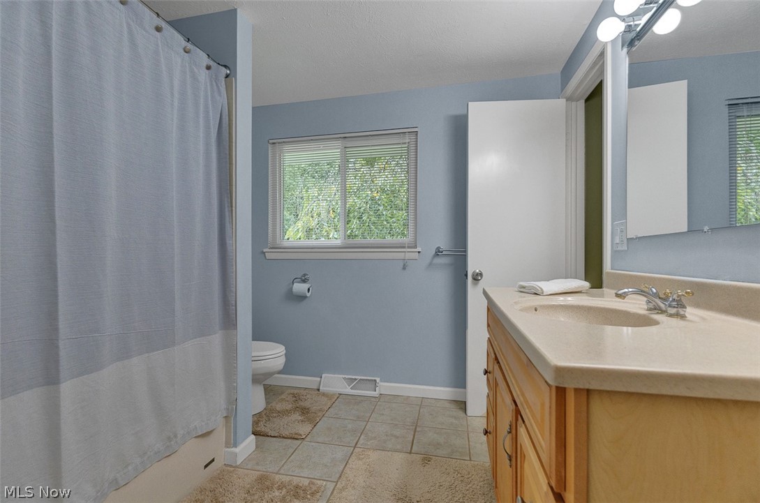 6609 Debbie Drive North Ridgeville OH 44039