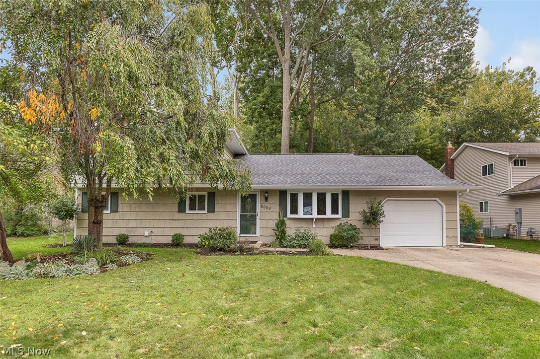 6609 Debbie Drive North Ridgeville OH 44039