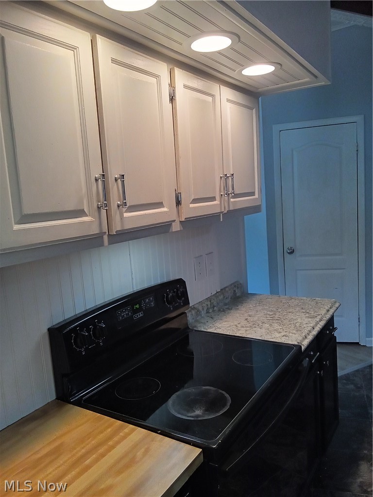 6 Cardinal Drive Hiram OH 44234