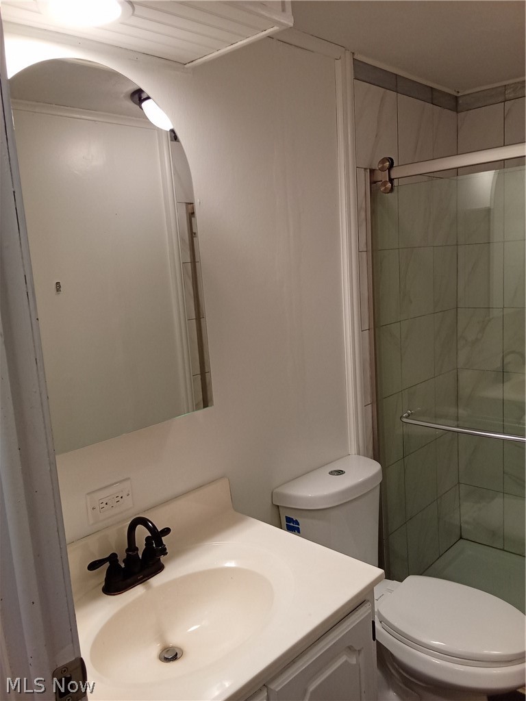 6 Cardinal Drive Hiram OH 44234
