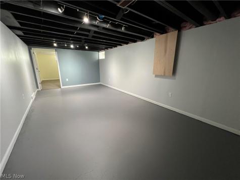 25716 Westwood Road Westlake OH 44145