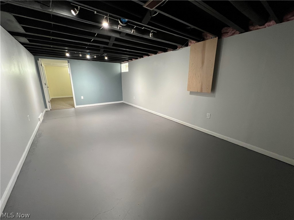 25716 Westwood Road Westlake OH 44145