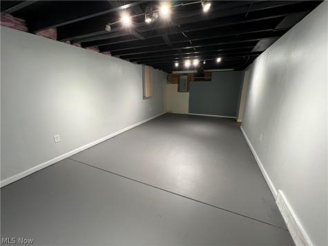 25716 Westwood Road Westlake OH 44145