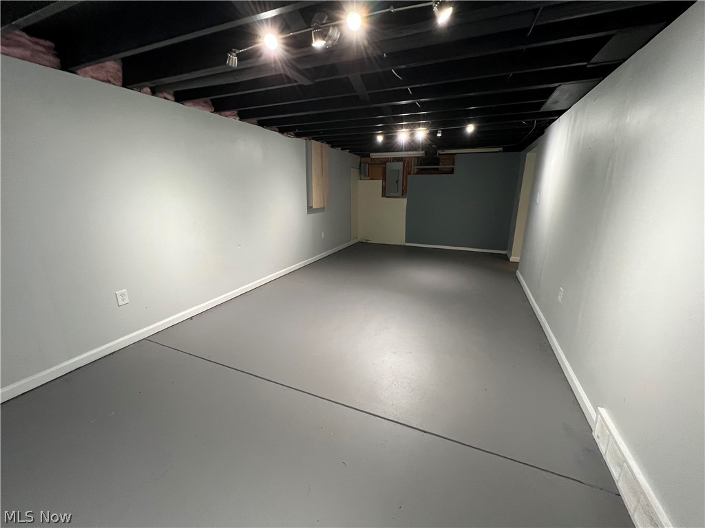 25716 Westwood Road Westlake OH 44145