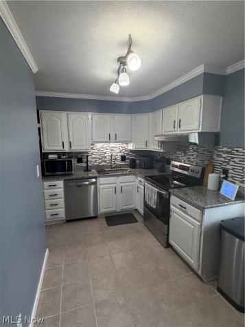 497 Southeast Avenue Tallmadge OH 44278