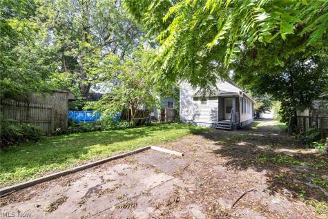 3683 E 54th Street Cleveland OH 44105