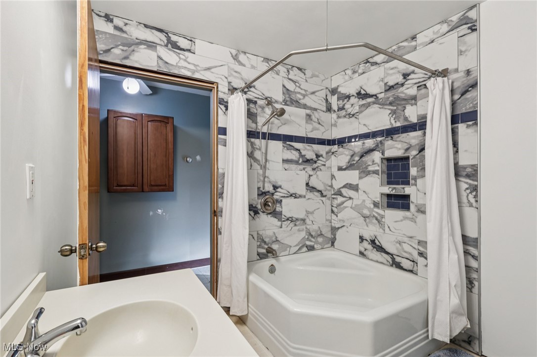 6681 Lakeview Drive Kinsman OH 44428