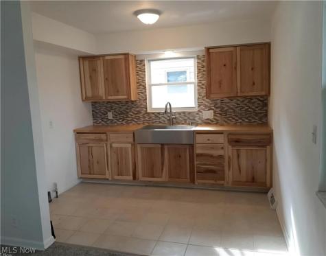 1273 Barcelona Drive Akron OH 44313