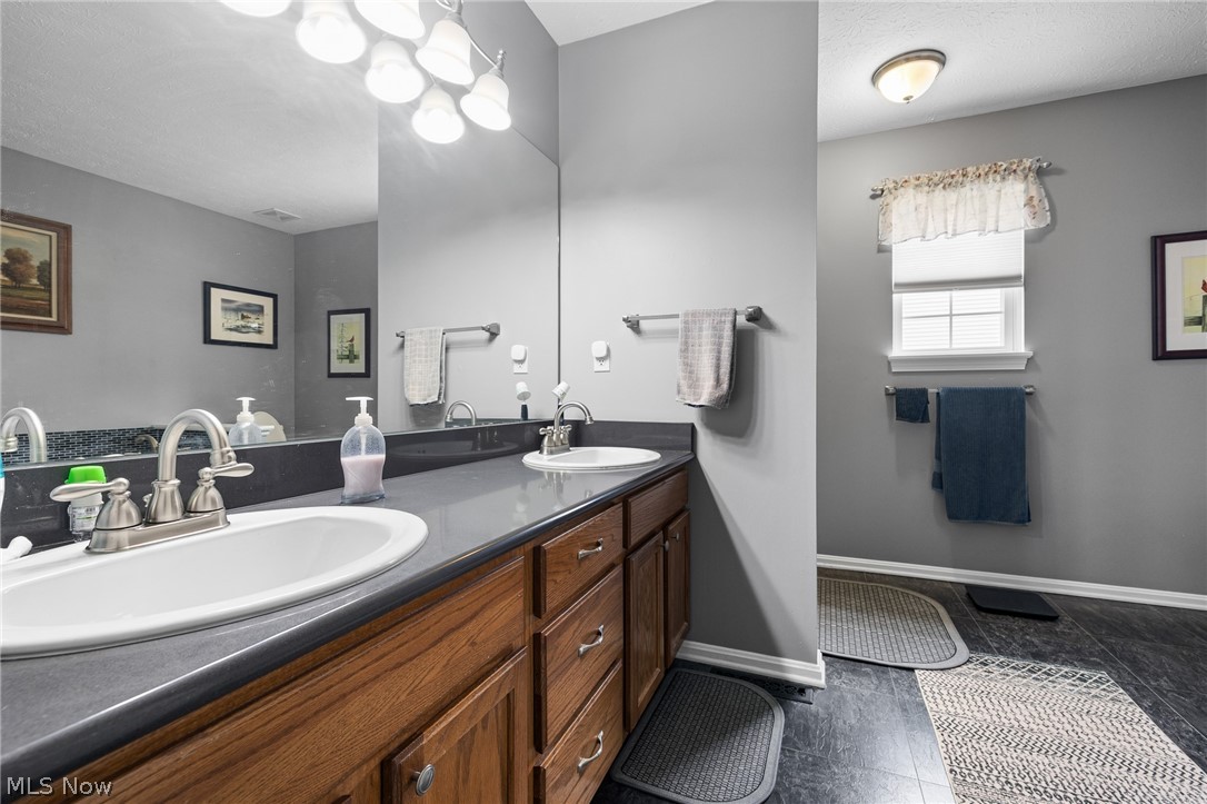 37164 Stone Creek Drive North Ridgeville OH 44039