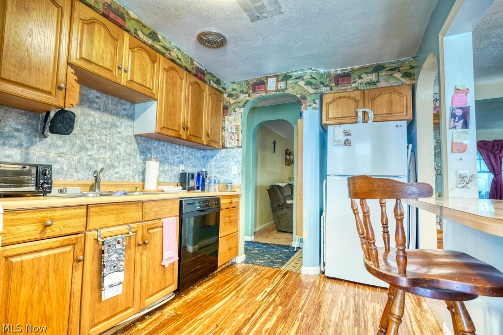 37724 Lake Shore Boulevard Eastlake OH 44095
