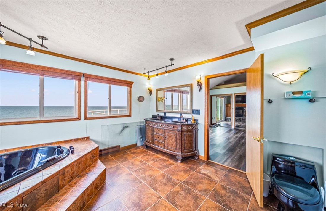 7 Ninevah Beach Drive Ashtabula OH 44004