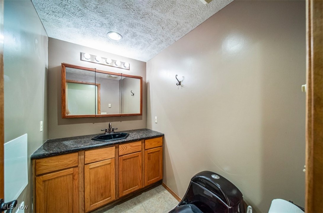 7 Ninevah Beach Drive Ashtabula OH 44004