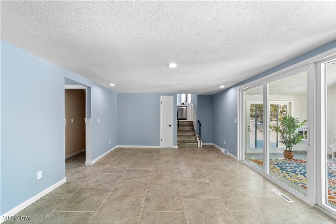 2675 Alan Drive Willoughby Hills OH 44092