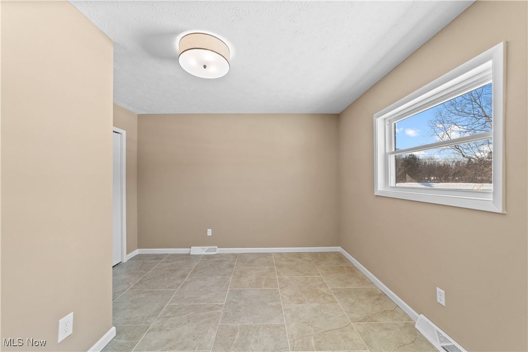 2675 Alan Drive Willoughby Hills OH 44092