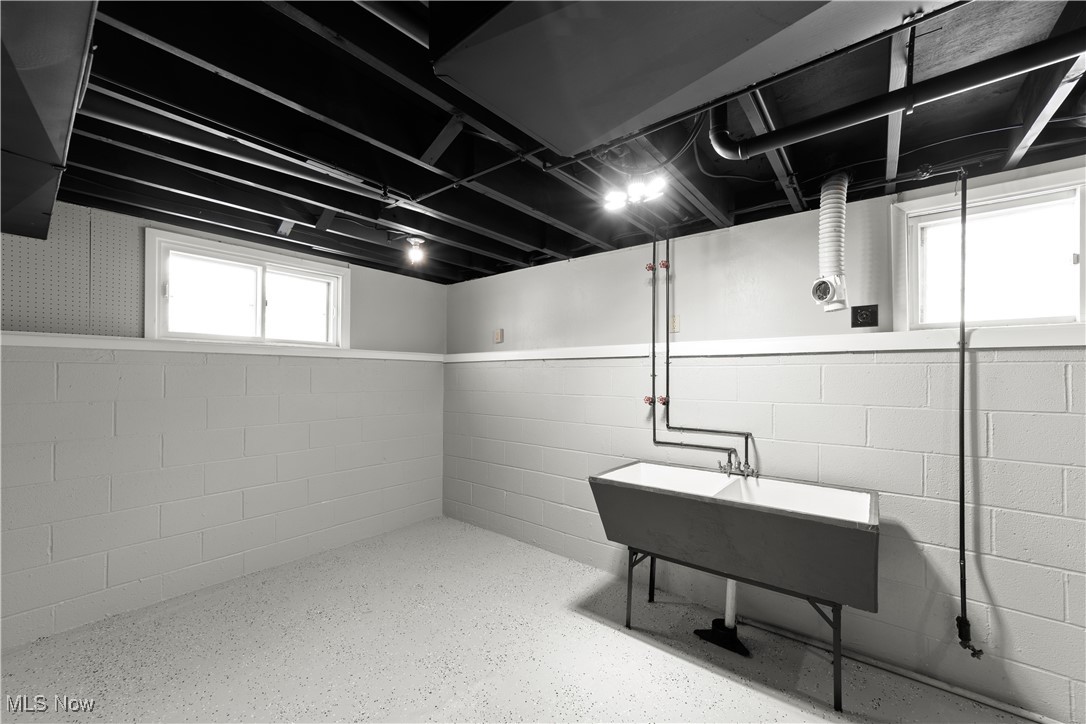 2675 Alan Drive Willoughby Hills OH 44092