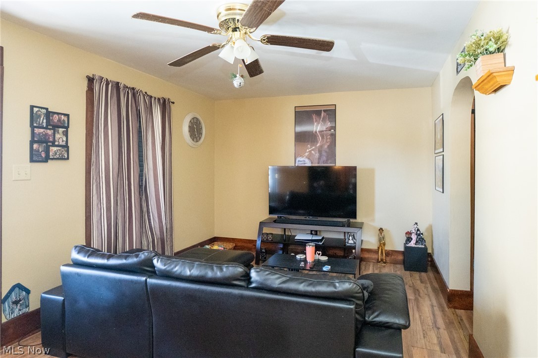 2204 Commerce Street Wellsburg WV 26070
