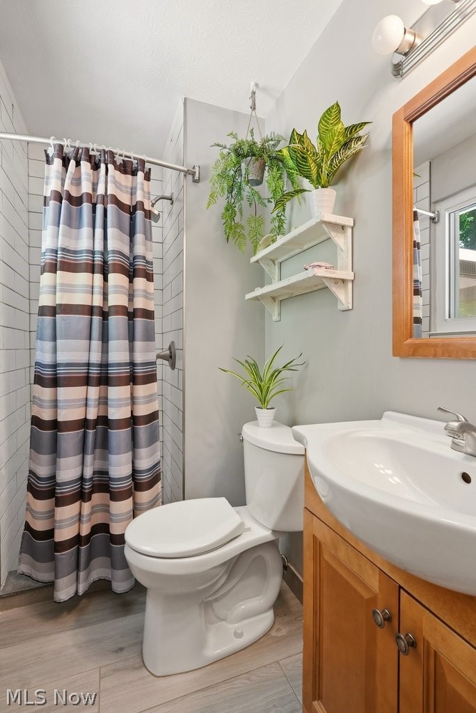 197 Spring Creek Road Northfield Center OH 44067