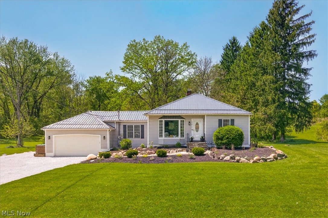 15812 Auburn Road Newbury OH 44065