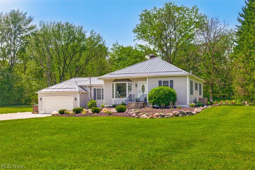 15812 Auburn Road Newbury OH 44065