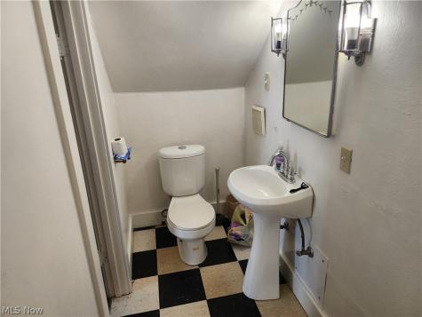 3272 W 48th Street Cleveland OH 44102