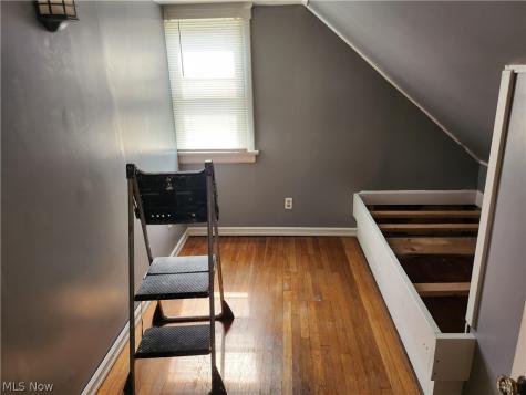 3272 W 48th Street Cleveland OH 44102