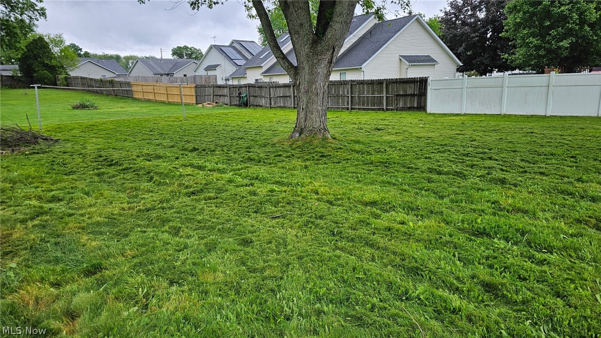 2010 38th Street NE Canton OH 44705
