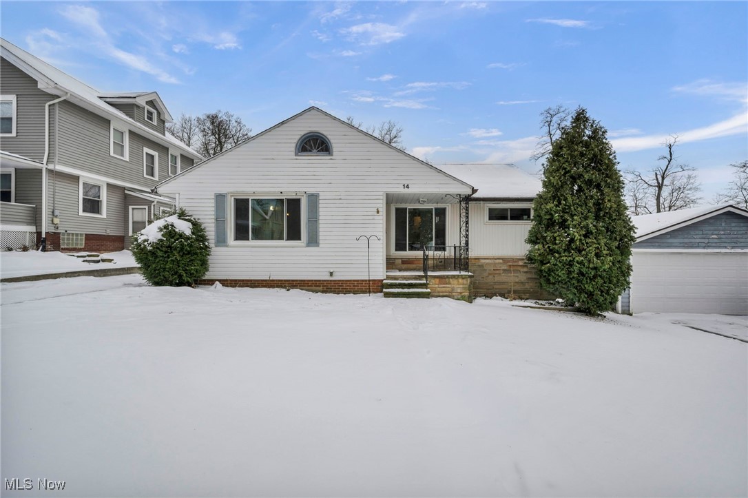 14 Ennis Avenue Bedford OH 44146