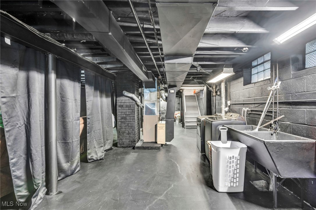 14 Ennis Avenue Bedford OH 44146