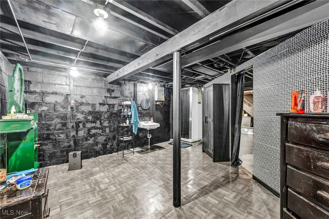 14 Ennis Avenue Bedford OH 44146