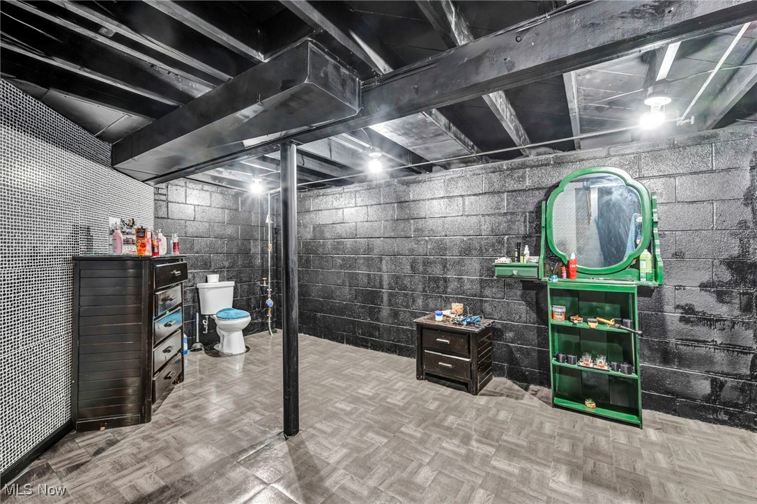 14 Ennis Avenue Bedford OH 44146