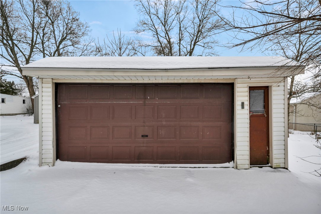 14 Ennis Avenue Bedford OH 44146