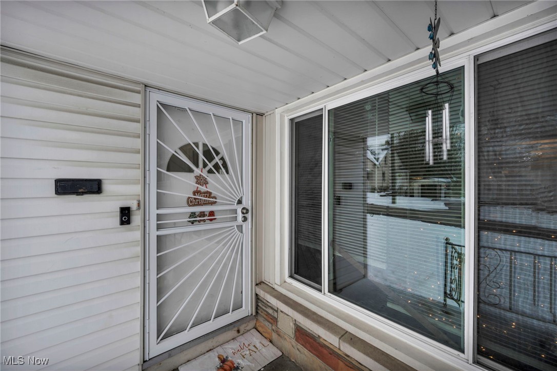 14 Ennis Avenue Bedford OH 44146