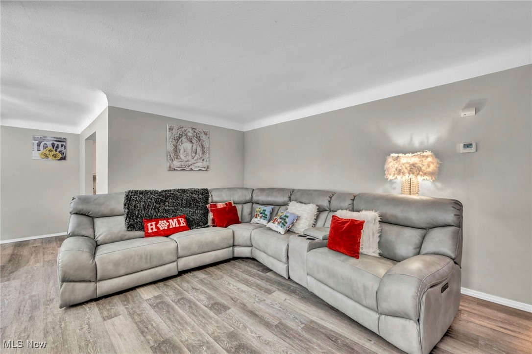 14 Ennis Avenue Bedford OH 44146