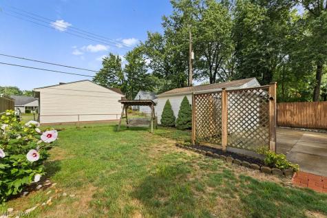 1960 Tudor Street Cuyahoga Falls OH 44221