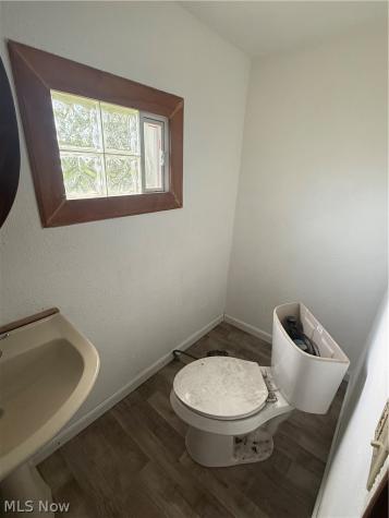 34 Montgomery Youngstown OH 44406
